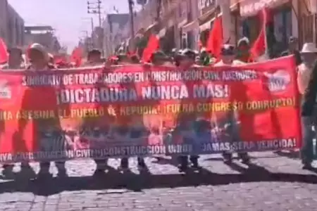 Gremios marchan contra gobierno de Dina Boluarte.