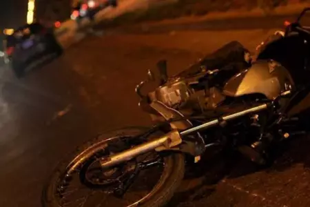 Delincuente dispara a joven para robarle su motocicleta en Arequipa.