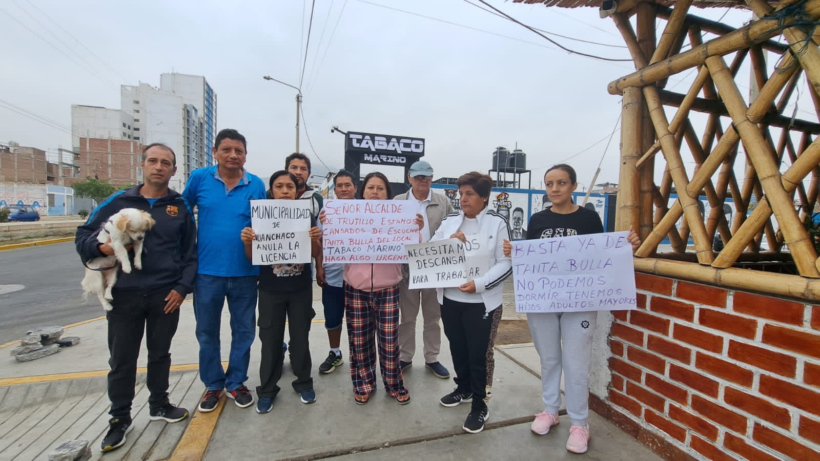 Trujillo: entre llanto y súplicas, vecinos exigen el cierre de local de ...