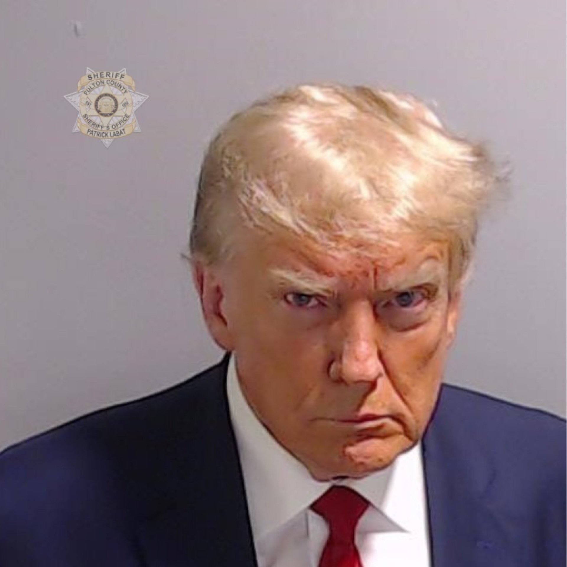 Fotografía policial de Donal Trump.