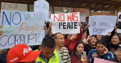 Vecinos y alcaldes de Lima Norte exigen a Lpez Aliaga cumplir con promesa de pe