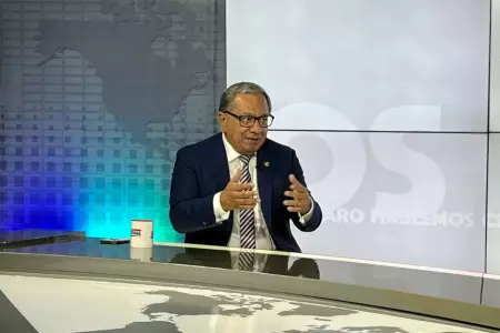 Carlos Anderson critica a ministro de Economía.