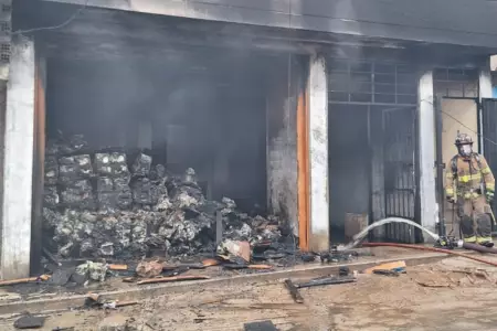 Bomberos controlan incendio en San Miguel