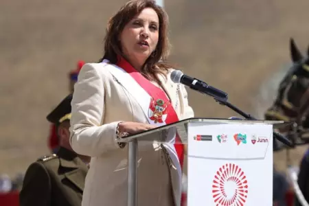 Presidenta Dina Boluarte anuncia nueva Carretera Central.
