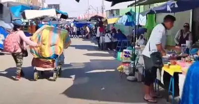 Reubicarn a comerciantes informales en Tacna