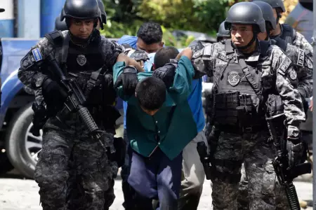 Detenciones arbitrarias en El Salvador por plan Bukele.