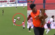 "Sultame que quiero jugar": Perrito causa furor tras meterse a la cancha y paralizar el 'Muni' vs Sport Boys