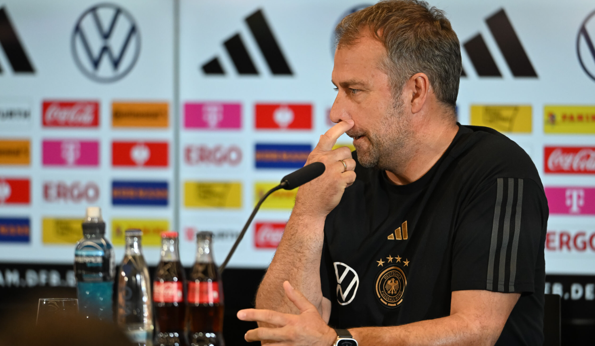 Bombe! Hansi Flick wurde nach der Niederlage gegen Japan als deutscher Trainer entlassen Bombe! Hansi Flick wurde nach der Niederlage gegen Japan als deutscher Trainer entlassen
