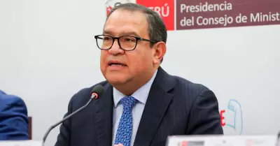 Alberto Otrola, premier.