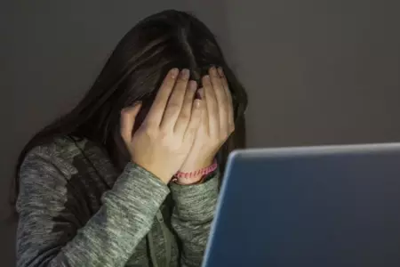 61% de los nios y adolescentes afirma haber sufrido de ciberbullying.