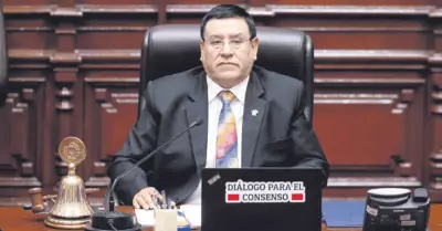 Comisión de Ética verá hoy tres denuncias contra Alejandro Soto