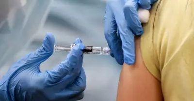 Ministro de Salud anuncia que solo se usarn vacunas bivalentes.
