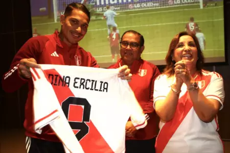 Selección Peruana recibió visita de Dina Boluarte y Alberto Otárola en concentra