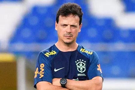 Fernando Diniz, entrenador de Brasil.