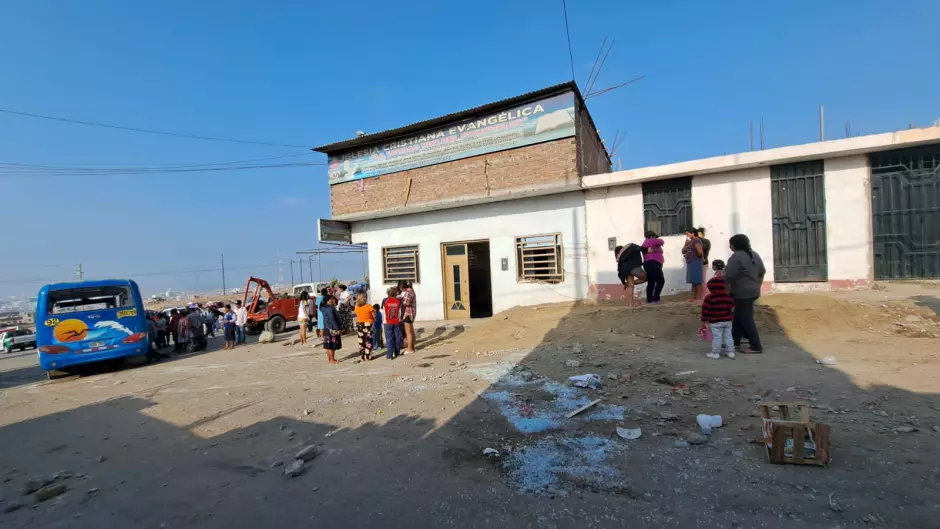 Escolares resultan heridos tras volcadura de microbs en La Esperanza