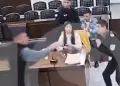 (VIDEO) De terror! Recluso intent acuchillar a fiscal en plena audiencia