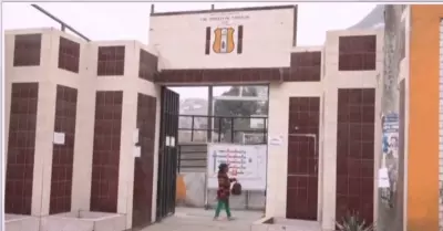Escolares habran sido agredidos por madre de familia dentro de colegio de Carab