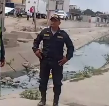 250 policías vigilan frontera para evitar ingreso de 'Niño Guerrero'.