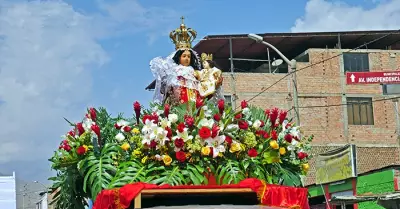 Celebrarn fiesta patronal de la virgen del Rosario en Moro