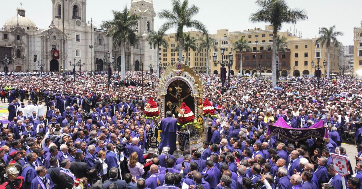 Señor De Los Milagros: Hoy Inicia El Tercer Recorrido Del Cristo Moreno ...