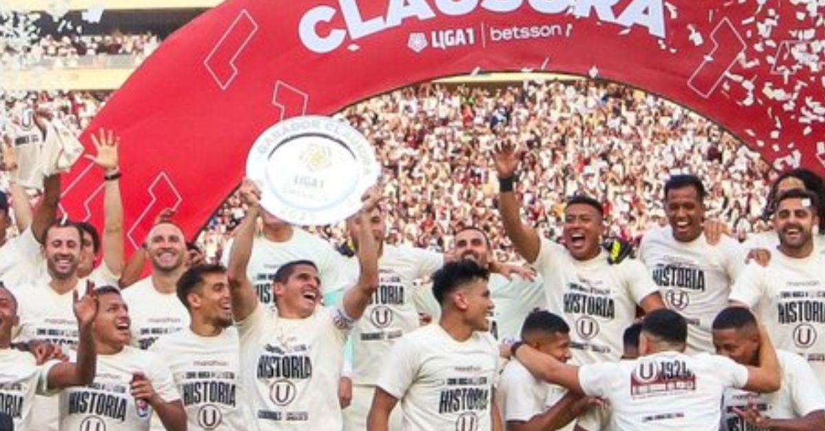 La celebración de Universitario luego de pasar a la final.