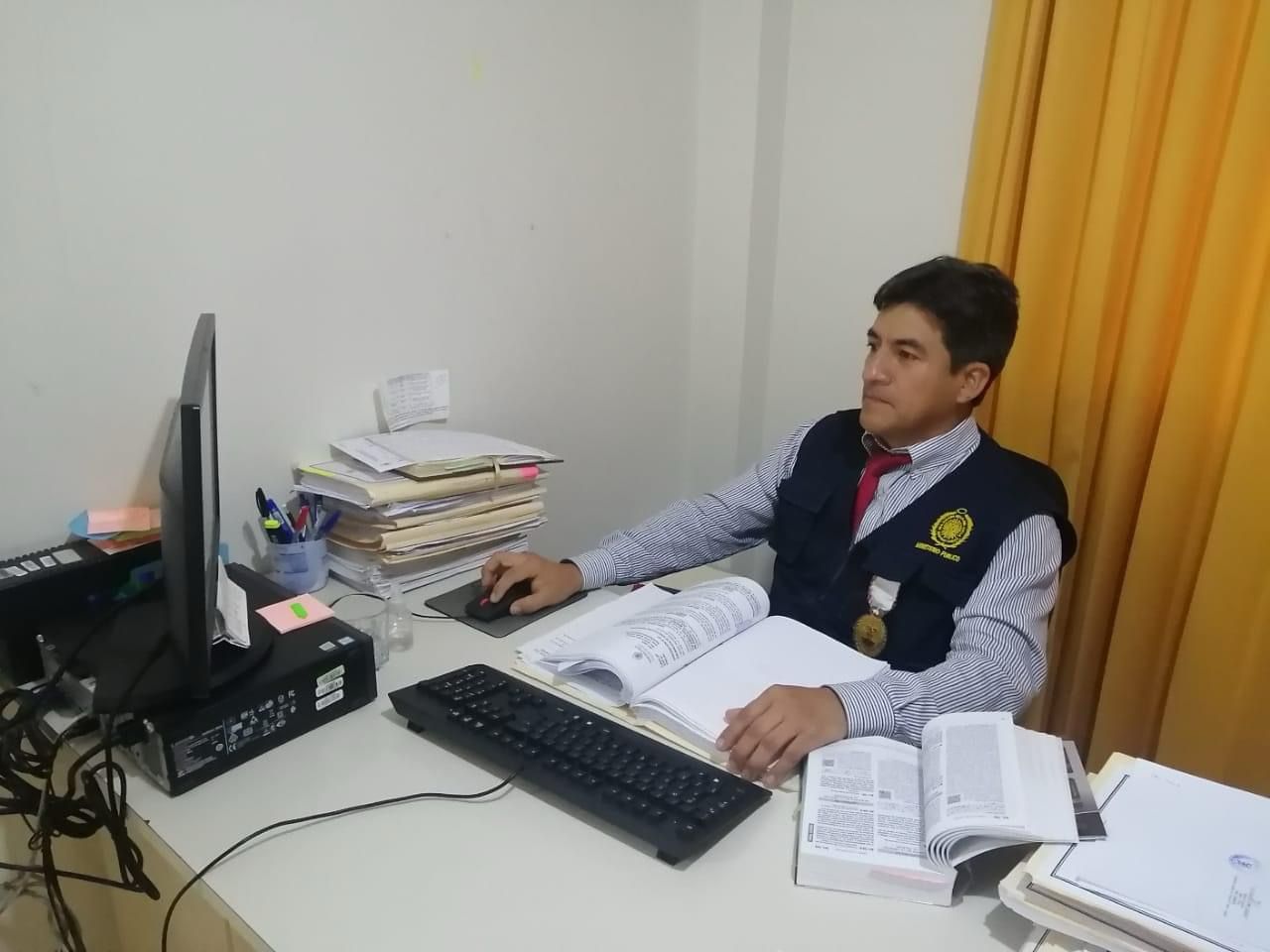 Mandan a la cárcel a docente acusado de abusar de alumna en Cascas