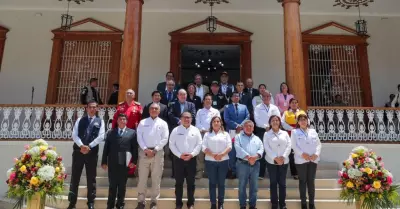 Csar Acua pide a presidenta retomar en la currcula escolar el curso de Educac