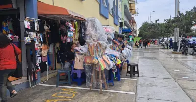 Comerciantes reabren puestos en Zona Franca de Trujillo