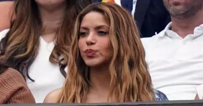 Shakira causa indignacin con su mala actitud en pblico.
