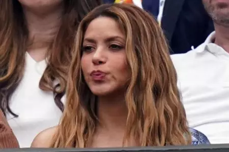 Shakira causa indignacin con su mala actitud en pblico.