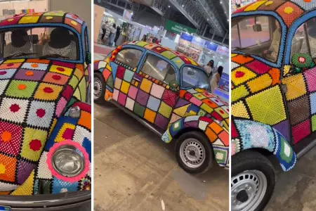 Mujer teje a crochet forro colorido para su Volkswagen.