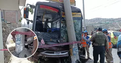Choque de bus en Arequipa.