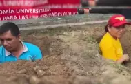 Bajo tierra! Docentes universitarios terminan enterrados durante huelga en Iquitos