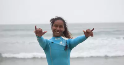 Surfista Mara Fernanda Reyes pas a la final de Longboard Femenino en Chile.