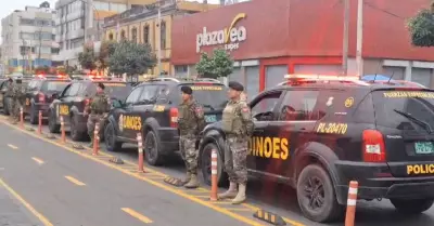 Despliegue de PNP y FF.AA. tras enfrentamientos entre peruanos y venezolanos.
