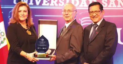 Caja Huancayo fue premiada en la categora "empresa"