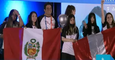 Seleccin peruana femenina de Dota 2 gan medalla de oro en los Panamericanos 20