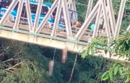 Terrorfica escena! Encuentran los cadveres de dos hombres colgados de un puente en Ecuador