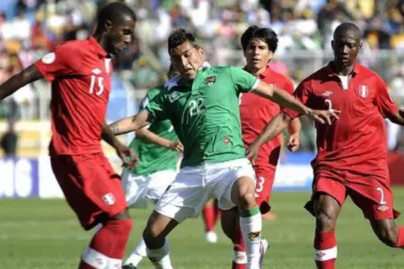 Bolivia vs. Per durante Eliminatorias 2014.