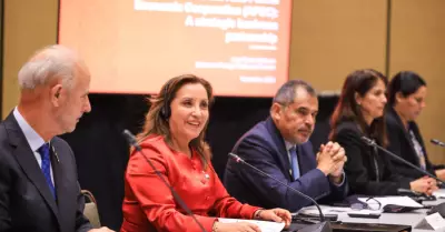 DIna Boluarte en Cumbre de Lderes APEC.