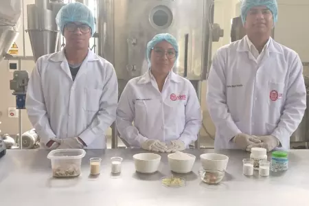 Alumnos de la Universidad Nacional del Santa elaboran gomas dulces de tocosh y c