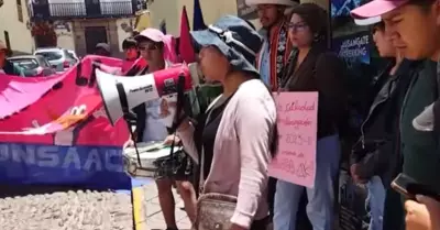 Universitarios de Cusco perderan el semestre por protesta de docentes.
