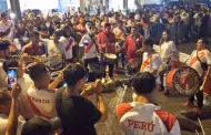 Porque yo creo en ti! Hinchas de la 'Blanquirroja' realizan 'banderazo' en apoyo a la Seleccin Peruana