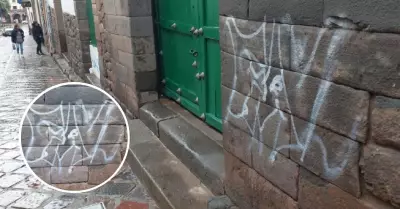 Pared de Cusco es daada con graffiti.