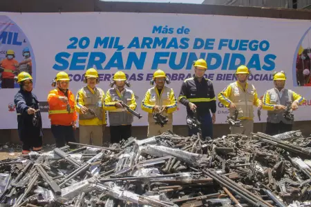 Destruyen 20 mil armas de fuego en Chimbote