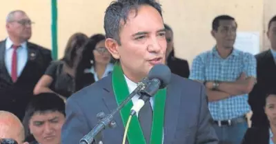 Hermano del alcalde de Trujillo pide que lo internen en clínica por ser paciente