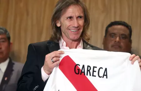 Ricardo Gareca, entrenador de ftbol.