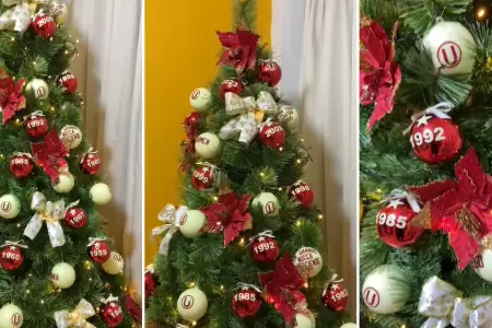 Hincha decora su rbol de Navidad inspirado en la 'U'.