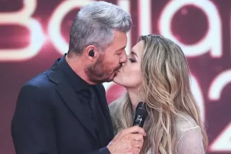 Marcelo Tinelli y Milett Figueroa se dan apasionado beso en 'Bailando 2023'.