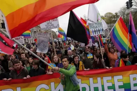 Rusia prohbe el movimiento LGTBQ.